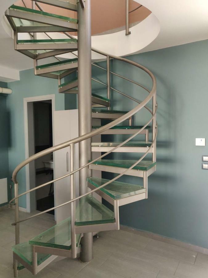 Elegant Bright Apartment With Acropolis View Terrace アテネ エクステリア 写真
